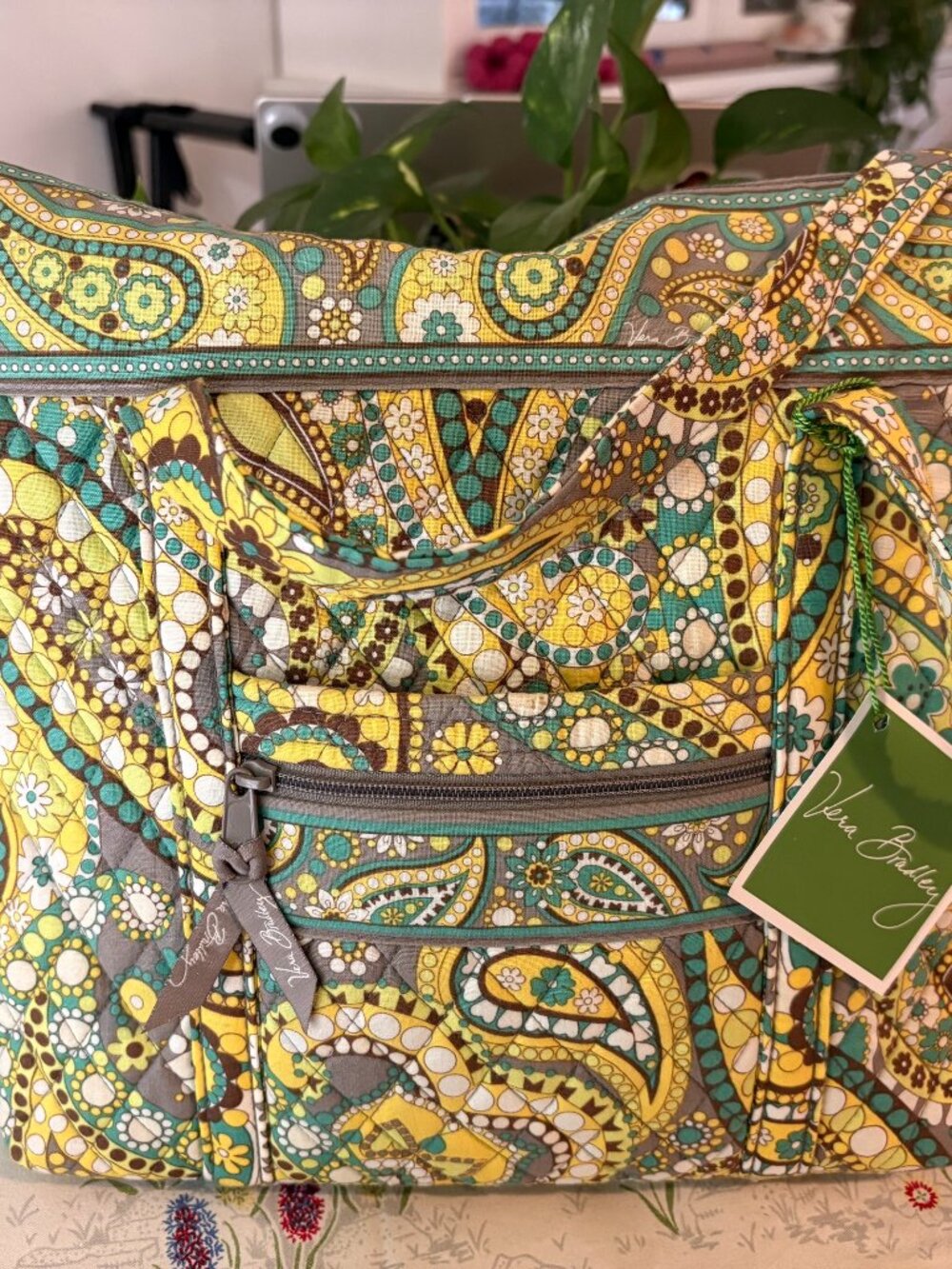 Vera Bradley, discontinued Lemon Parfait, Tote, New